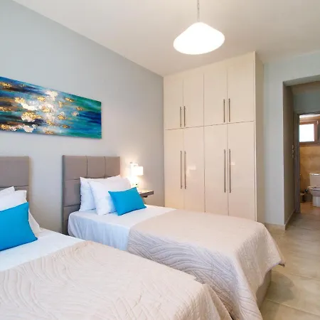 Roberta Kefalonia * Spartia (Kefalonia)