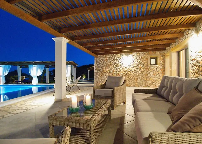 Roberta Kefalonia